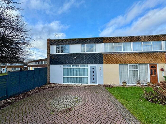 3 Bedroom End Of Terrace House For Sale In Foredrove Lane, Solihull, B92
