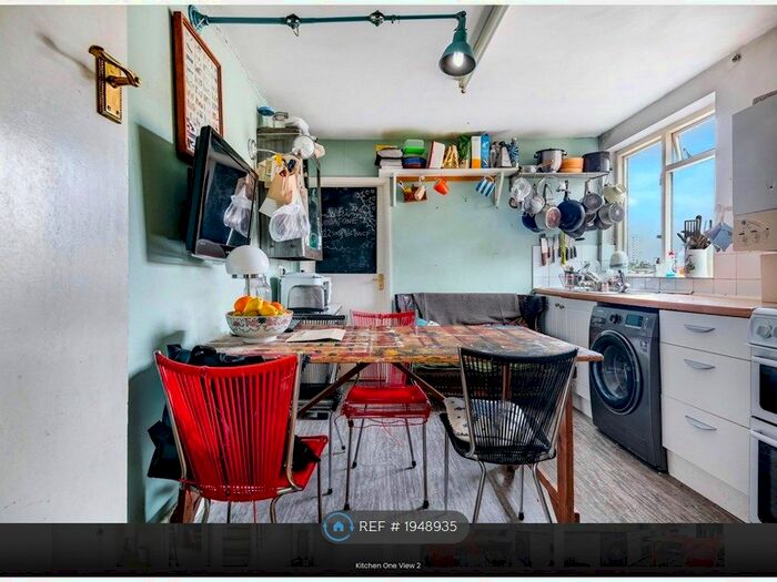 3 Bedroom Flat To Rent In Deptford High St, London, SE8