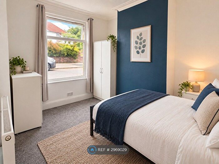 4 Bedroom Terraced House To Rent In Wollaton Road, Nottingham, NG9
