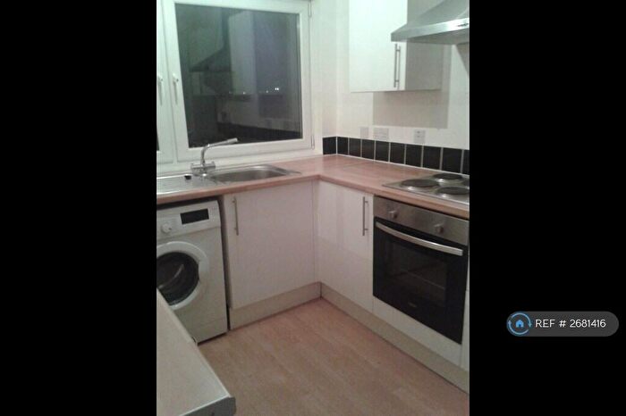 Studio To Rent In Ravenscraig Drive, Glasgow, G53