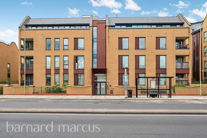 1 Bedroom Apartment To Rent In Quayle Crescent, London, N20