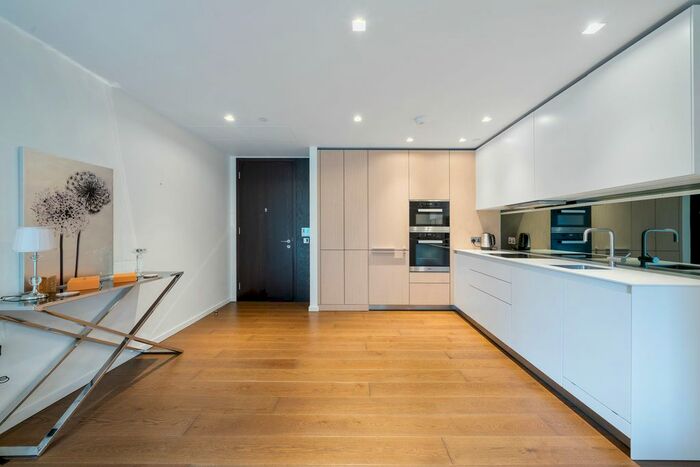 1 Bedroom Flat For Sale In Columbia Gardens, Lillie Square, Fulham, SW6