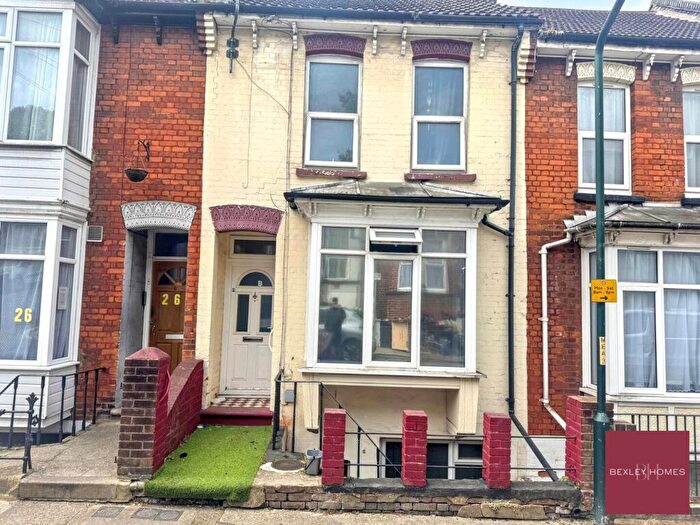 House To Rent In Meadowbank Road, Chatham, ME4