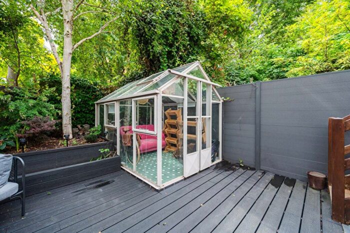 3 Bedroom Terraced House For Sale In Modbury Gardens, Kentish Town, London, NW5