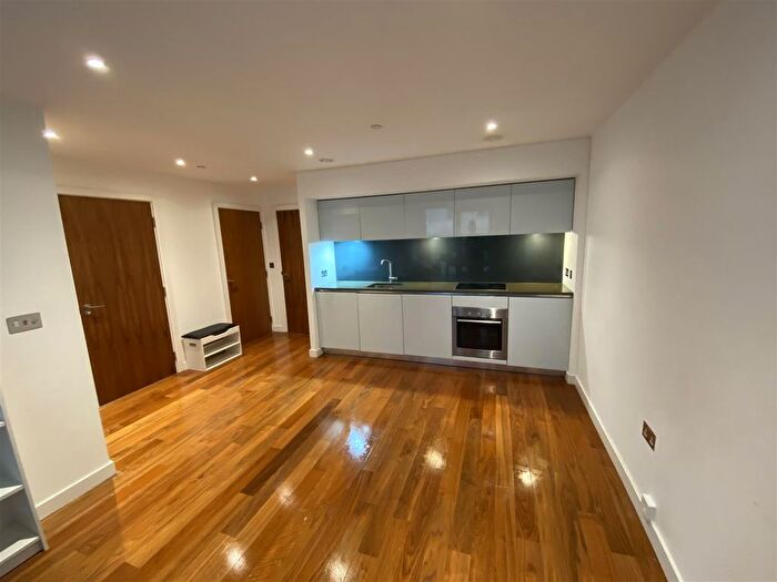 1 Bedroom Flat To Rent In City Lofts, St Pauls Square, S1