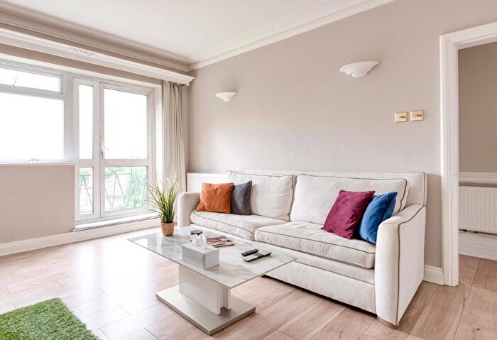 2 Bedroom Flat To Rent In Broomfield House, Stanmore Hill, Stanmore, Greater London, HA7