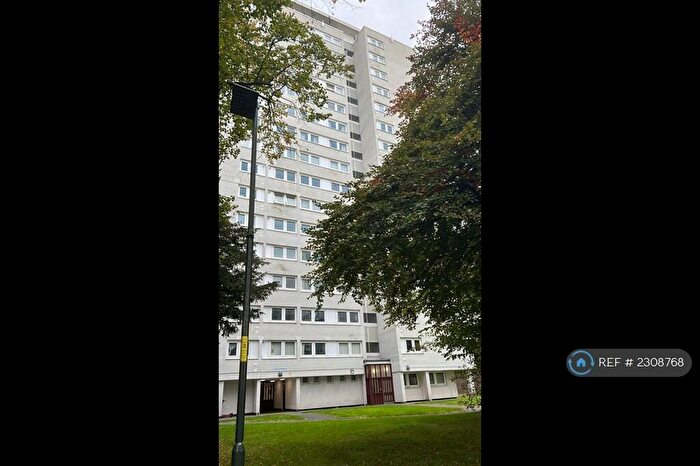 2 Bedroom Flat To Rent In Kendal Tower, Birmingham, B17