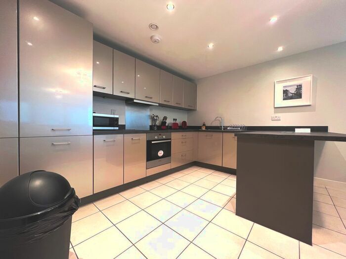 1 Bedroom Flat To Rent In The Ring, Bracknell, RG12