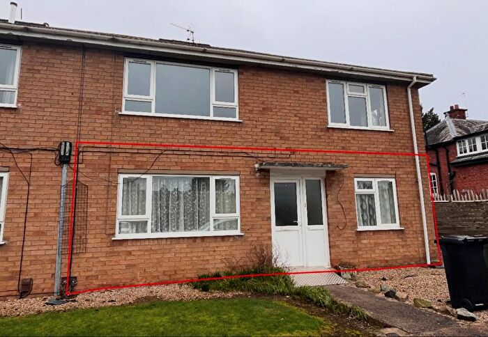 Flat To Rent In Glebe Close, Oadby, Leicester, LE2