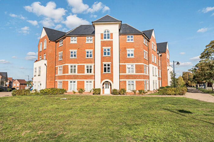 2 Bedroom Apartment For Sale In Burke Place, Wellesley, Aldershot, GU11