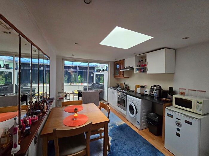 9 Bedroom Detached House For Sale In Broadlands Avenue, Streatham Hill, London, SW16