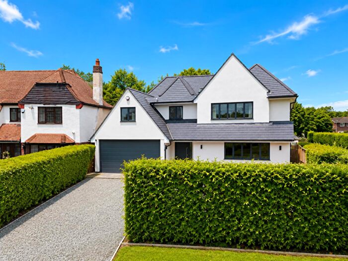 5 Bedroom Detached House For Sale In Heronway, Hutton Mount, Brentwood, CM13
