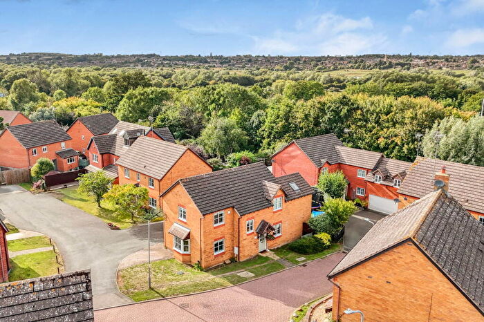 4 Bedroom Detached House For Sale In Windermere Drive, Higham Ferrers, NN10