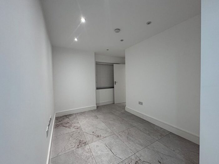 2 Bedroom Flat To Rent In Broomfield Road, Chelmsford, CM1