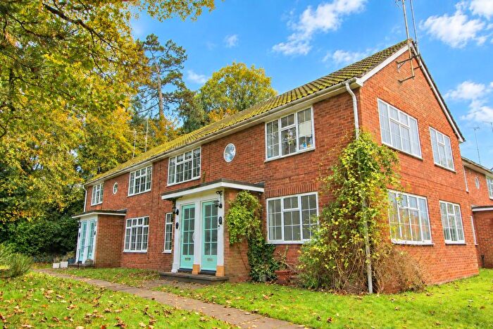 3 Bedroom Maisonette To Rent In Westminster Court, St Albans, AL1