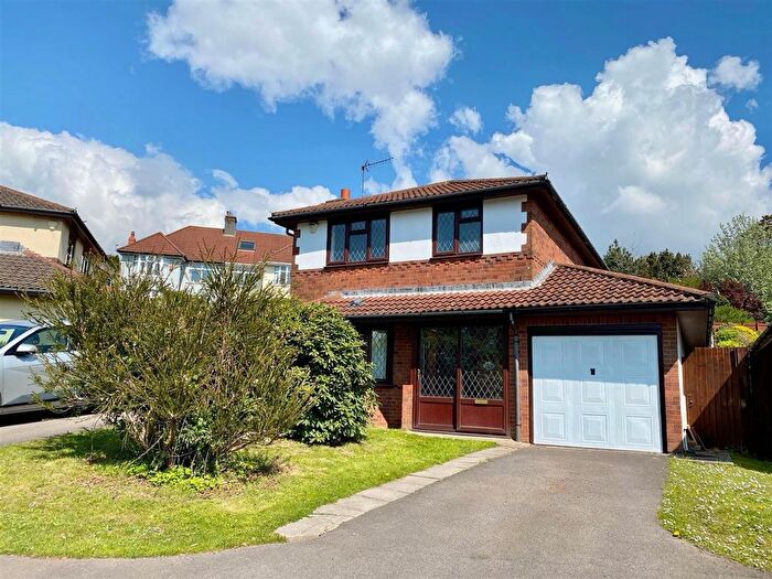 4 Bedroom Detached House To Rent In Lady Margaret Villas, Sketty, SA2