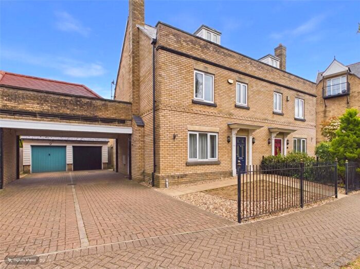 4 Bedroom Semi Detached House For Sale In Ravenswood Avenue, Ipswich, Suffolk, Uk, IP3