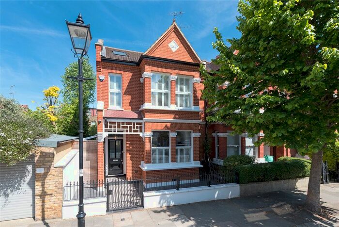 4 Bedroom Semi Detached House For Sale In Blandford Road, Chiswick, W4