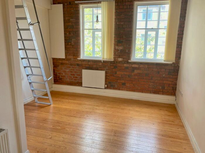 2 Bedroom Apartment To Rent In Columbia Place, Fornham Street, Sheffield, South Yorkshire, S2