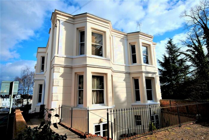 Apartment To Rent In Church Hill, Leamington Spa, Warwickshire, CV32
