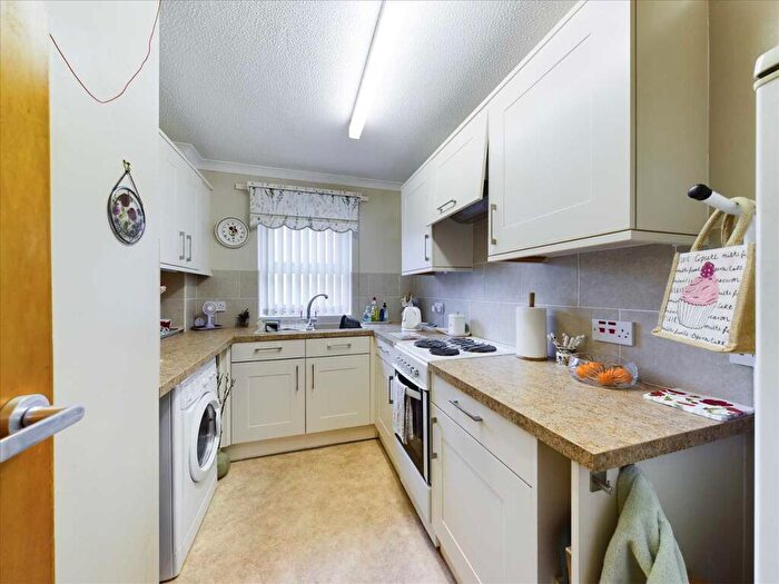 2 Bedroom Retirement Property For Sale In Balmoral Court, Springfield Road, Chelmsford, CM2