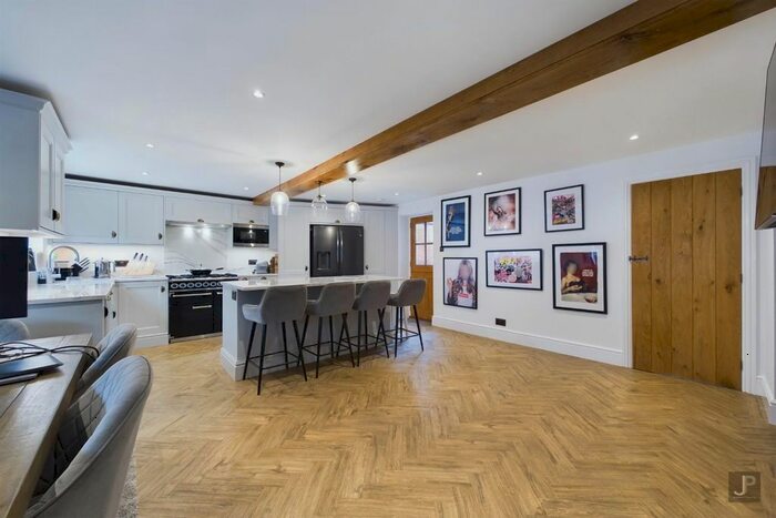 3 Bedroom Property To Rent In Woodway, Shenfield, Brentwood, CM15