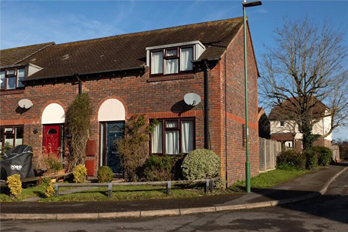 2 Bedroom End Of Terrace House For Sale In Southdown Close, Midhurst, GU29