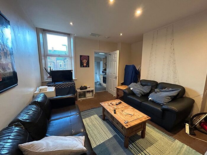 5 Bedroom Property To Rent In Lavender Gardens, West Jesmond, Newcastle Upon Tyne, NE2