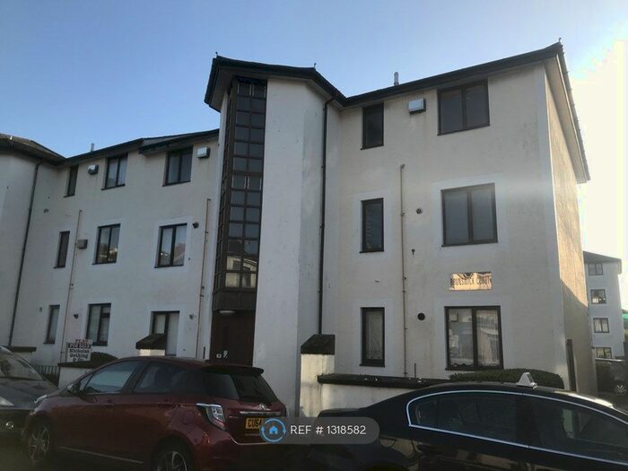 2 Bedroom Flat To Rent In Brunswick Court, Swansea SA1