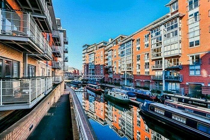 2 Bedroom Apartment To Rent In Browning Street, Birmingham, B16