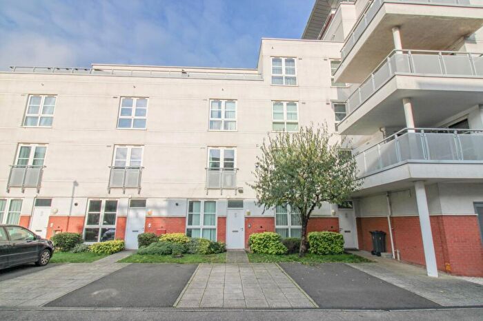 5 Bedroom Town House To Rent In Quainton Road, Freemans Meadow, LE2