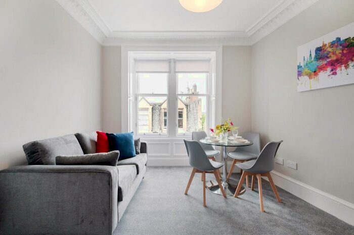 2 Bedroom Flat To Rent In Roseneath Terrace, Marchmont, Edinburgh, EH9