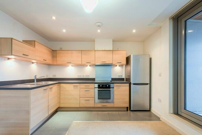 1 Bedroom Apartment To Rent In Admiralty Road, Portsmouth, PO1