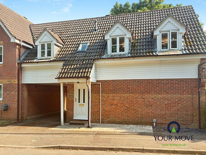 2 Bedroom Flat For Sale In Sycamore Grange, Ramsgate, Kent, CT11