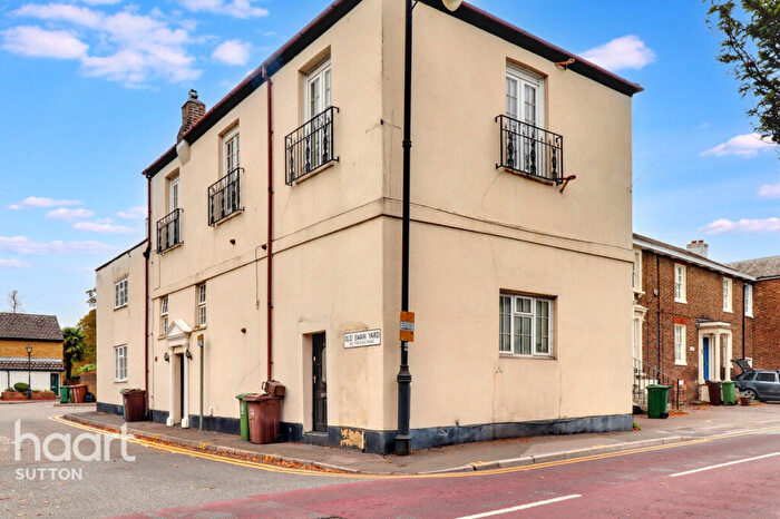 2 Bedroom Flat For Sale In West Street, Carshalton, SM5