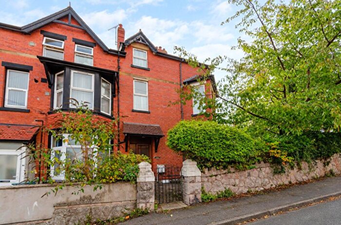 6 Bedroom End Of Terrace House For Sale In York Road, Colwyn Bay, Conwy, LL29