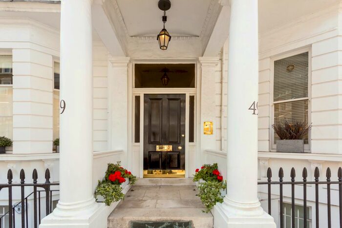 2 Bedroom Flat To Rent In Onslow Gardens, South Kensington, SW7