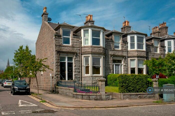 2 Bedroom Flat To Rent In Desswood Place, Aberdeen, AB25
