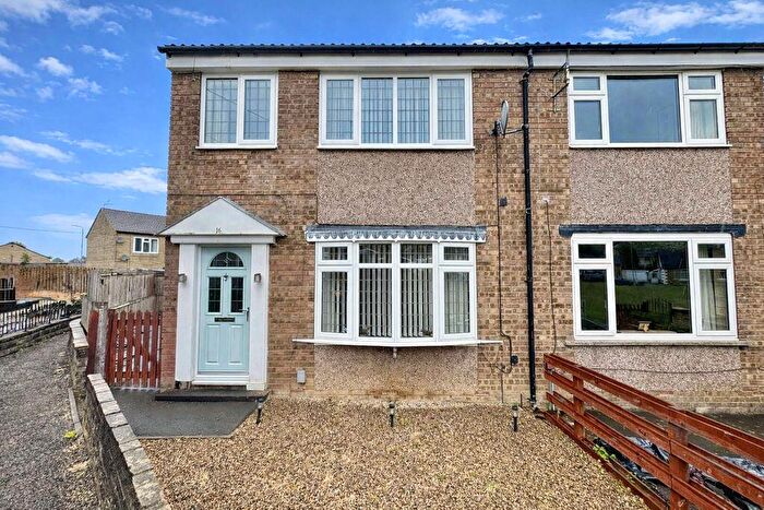 3 Bedroom Terraced House For Sale In Bowood Road, Elland, HX5