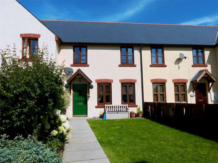 3 Bedroom Terraced House To Rent In Llys Y Croft, Whitland, Carmarthenshire, SA34