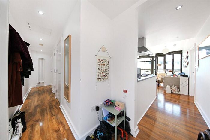 3 Bedroom Apartment To Rent In HailingsWharf, Channelse Road, London, E15