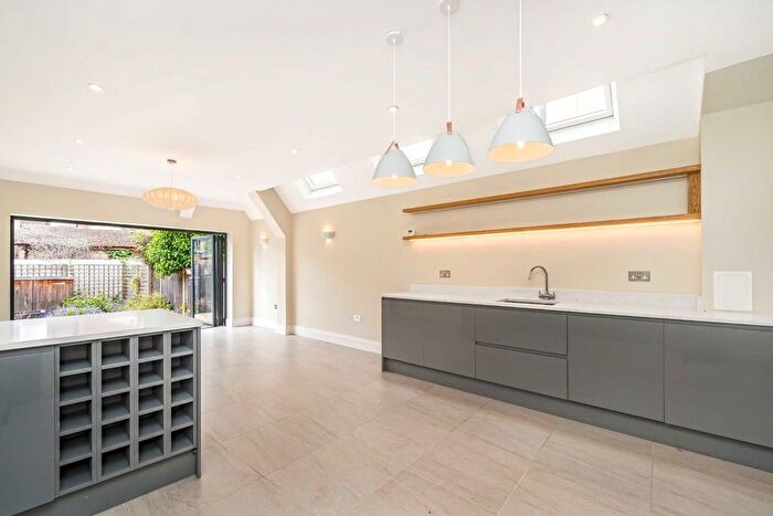 4 Bedroom Property To Rent In St. Kilda Road, London, W13