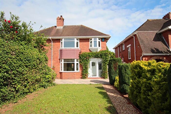 3 Bedroom Semi-Detached House For Sale In Pinhoe Road, Exeter, EX4