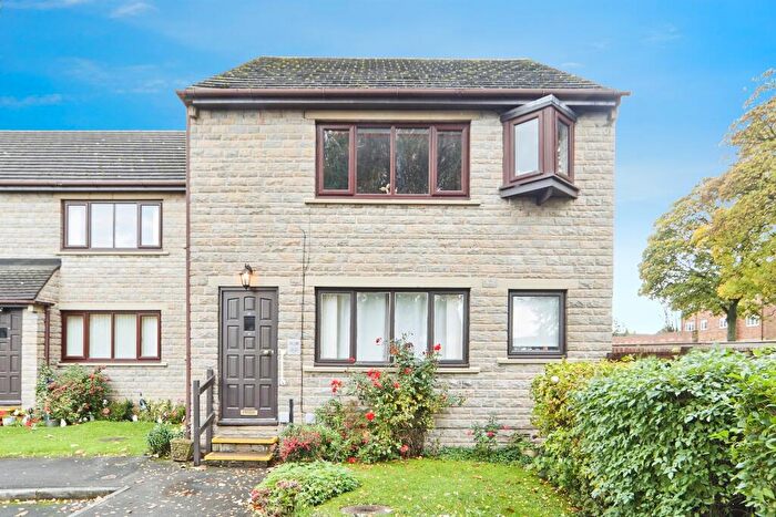 2 Bedroom Flat For Sale In Back Lane, Bramley, Leeds, LS13