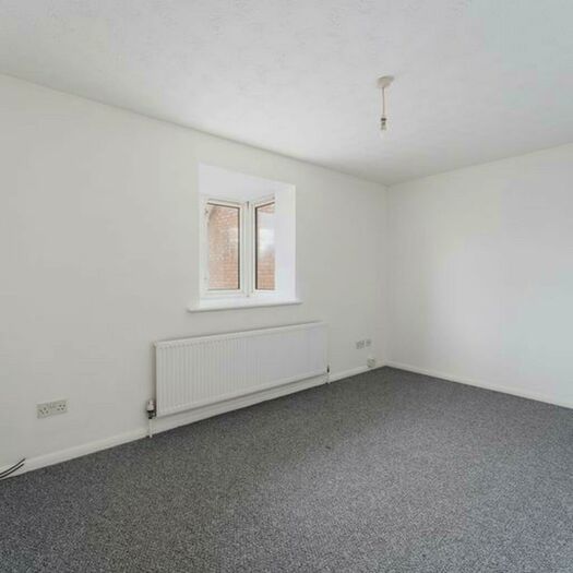 1 Bedroom Apartment To Rent In Peregrin Road, Waltham Abbey, EN9