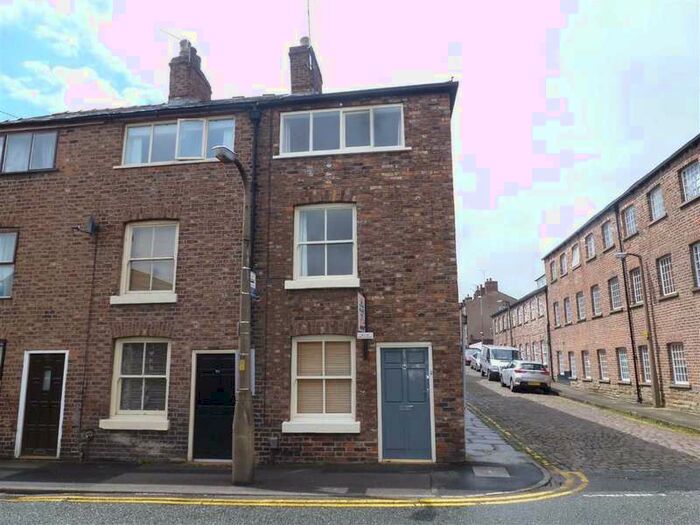 3 Bedroom End Of Terrace House To Rent In Catherine Street, Macclesfield, SK11