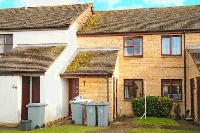 1 Bedroom Flat To Rent In Cogges, Witney, OX28