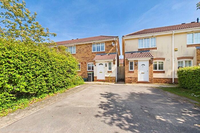 2 Bedroom End Of Terrace House To Rent In Wentworth Crescent, Beggarwood, Basingstoke, Hampshire, RG22