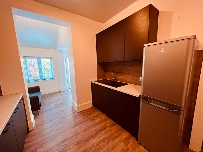 4 Bedroom Terraced House To Rent In Parkhurst Road, London, N11