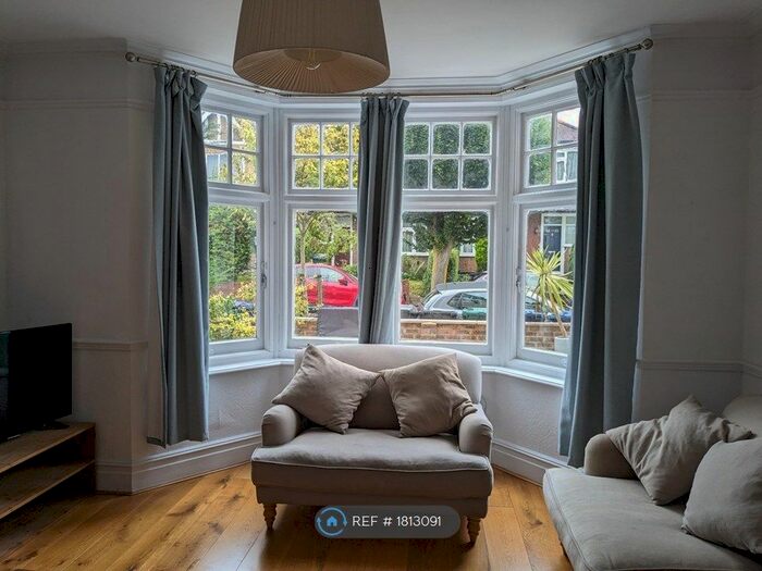 3 Bedroom Maisonette To Rent In Stanhope Avenue, London, N3